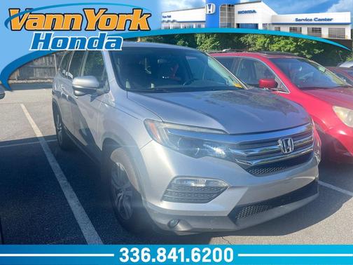 Lunar Silver Metallic 2017 Honda Pilot EX-L