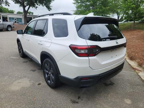 Platinum White 2026 Honda Pilot Sport