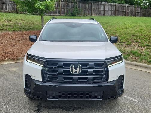 Platinum White 2026 Honda Pilot Sport