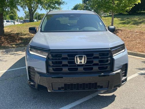 Sonic Gray 2026 Honda Pilot Sport