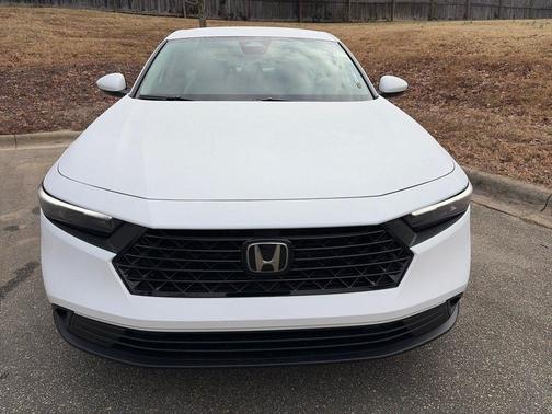 Platinum White 2025 Honda Accord LX 1.5T