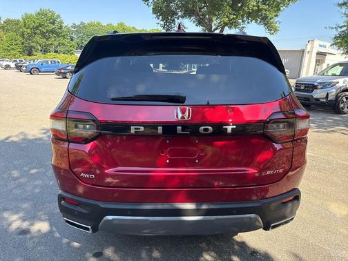 Radiant Red II 2026 Honda Pilot Elite