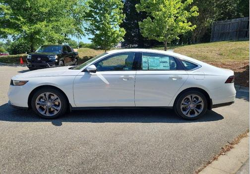 Plantinum White 2026 Honda Accord Hybrid EX-L