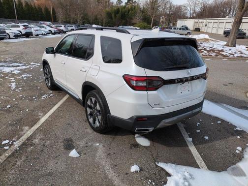 2026 Honda Pilot Touring 8-Passenger