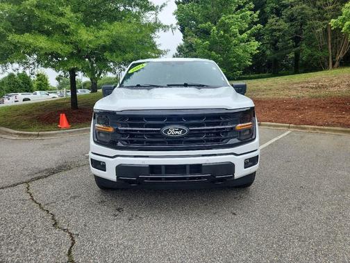 Oxford White 2024 Ford F-150 XLT