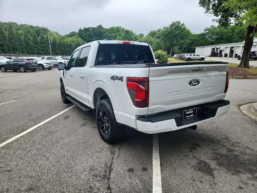 Oxford White 2024 Ford F-150 XLT