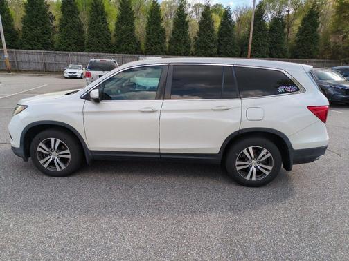 White Diamond Pearl [Whit 2016 Honda Pilot EX