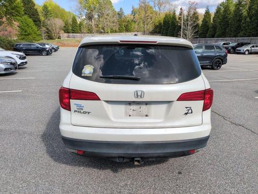 White Diamond Pearl [Whit 2016 Honda Pilot EX