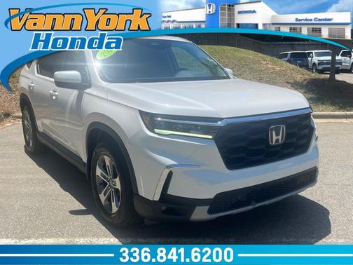 Platinum White Pearl 2024 Honda Pilot EX-L