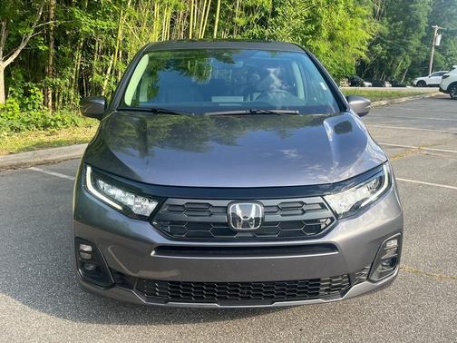 Modern Steel 2026 Honda Odyssey EX-L