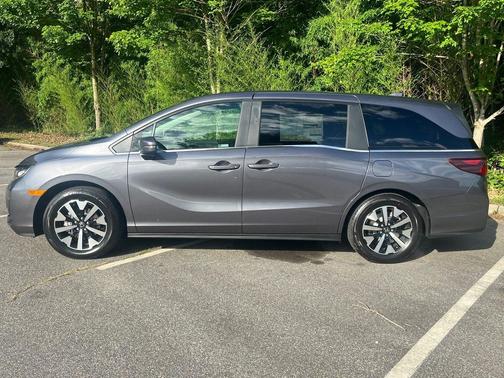 Modern Steel 2026 Honda Odyssey EX-L