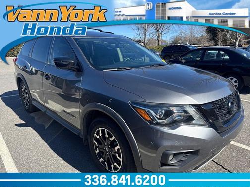 2020 Nissan Pathfinder SL 4WD