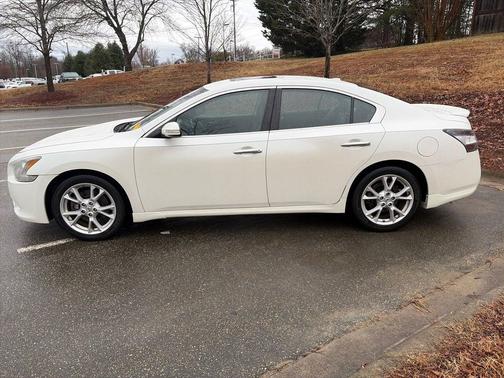 2014 Nissan Maxima SV