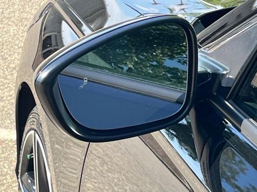 Crystal Black Pearl 2024 Honda Accord Hybrid Sport