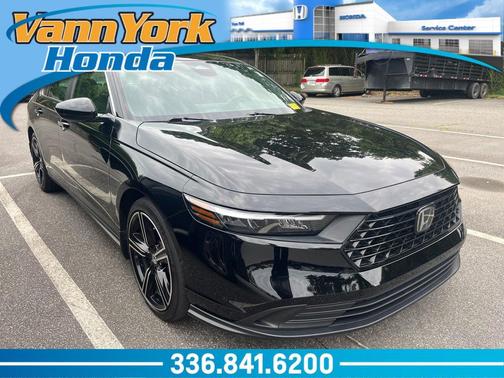 Crystal Black Pearl 2024 Honda Accord Hybrid Sport