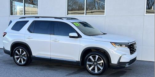 2023 Honda Pilot Touring 8-Passenger