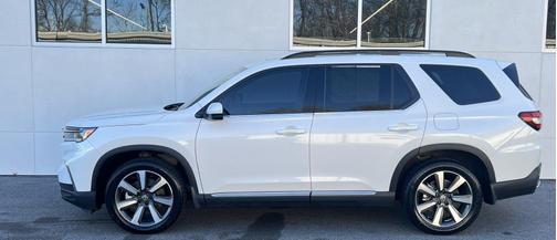 2023 Honda Pilot Touring 8-Passenger
