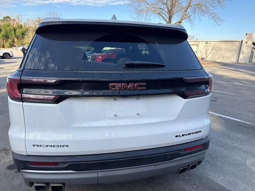2025 GMC Acadia FWD Elevation