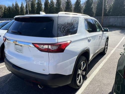 2021 Chevrolet Traverse LT Leather
