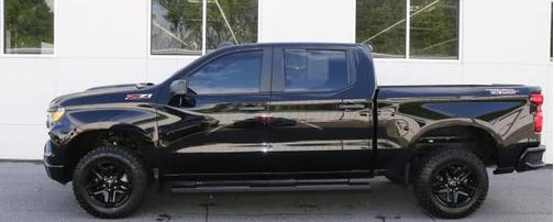 2023 Chevrolet Silverado 1500 Custom Trail Boss