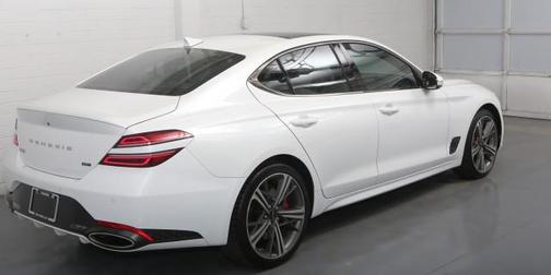 2024 Genesis G70 3.3T RWD Sport Advanced