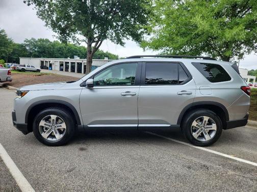Solar Silver 2026 Honda Pilot EX-L