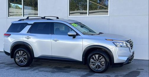 2023 Nissan Pathfinder SV 4WD