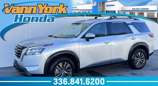 2023 Nissan Pathfinder SV 4WD