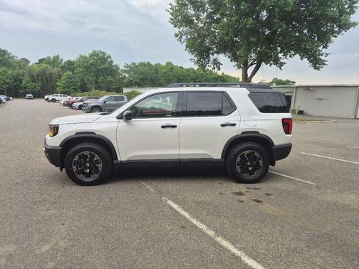 Plantinum White 2026 Honda Passport AWD TrailSport Elite