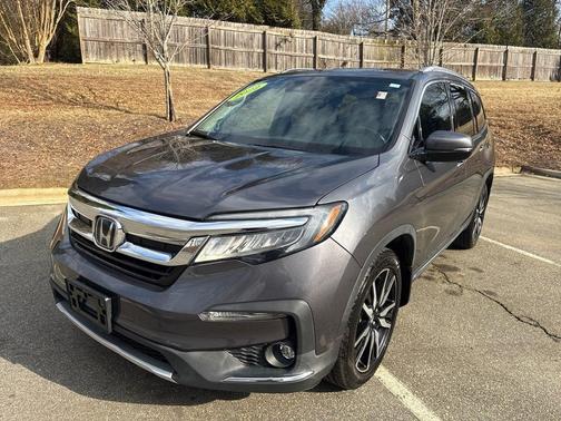 2022 Honda Pilot Touring 8-Passenger