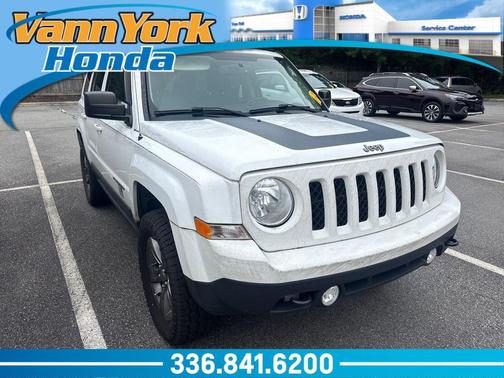 Bright White Clearcoat 2016 Jeep Patriot Sport