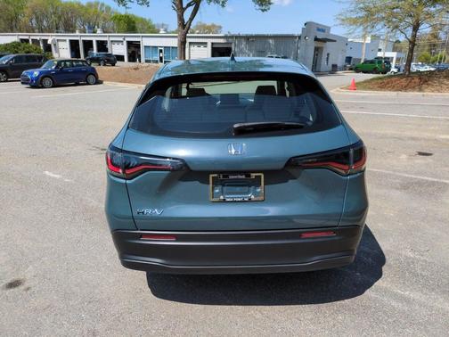 Nordic Forest Pearl 2025 Honda HR-V LX