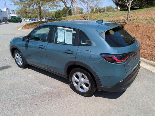 Nordic Forest Pearl 2025 Honda HR-V LX