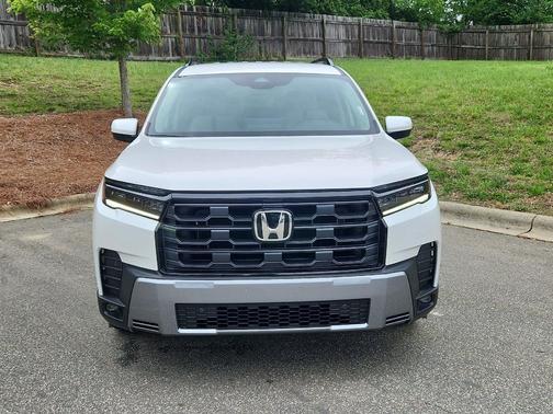 Plantinum White 2026 Honda Pilot EX-L