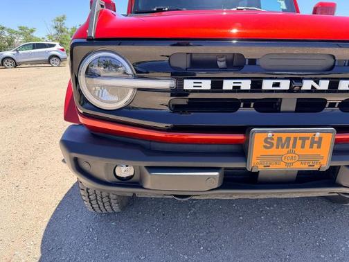 HOT PEPPER RED MET TINT CC 2024 Ford Bronco OUTER BANKS
