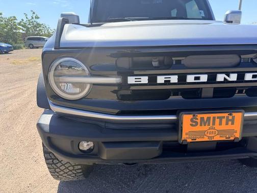 ICONIC SILVER METALLIC 2022 Ford Bronco BASE