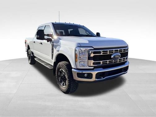 OXFORD WHITE 2024 Ford F-350 XL
