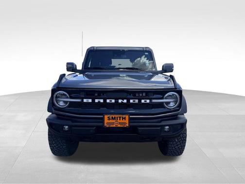 CARBONIZED GRAY METALLIC 2024 Ford Bronco OUTER BANKS