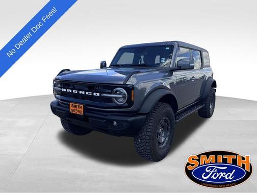 CARBONIZED GRAY METALLIC 2024 Ford Bronco OUTER BANKS
