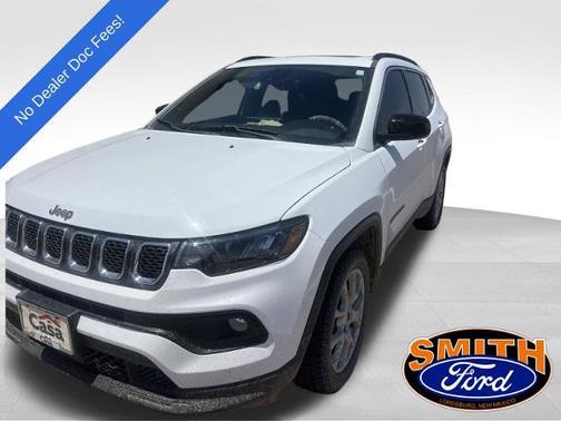 White 2024 Jeep Compass LATITUDE LUX