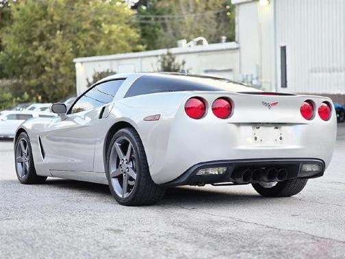2005 Chevrolet Corvette Base