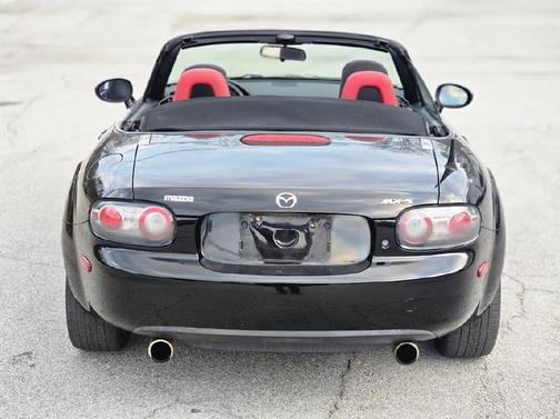 2006 Mazda MX-5 Miata Sport