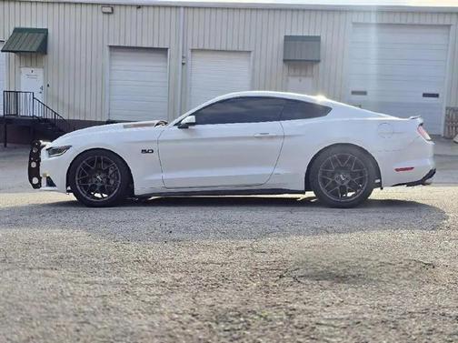 2017 Ford Mustang GT Premium