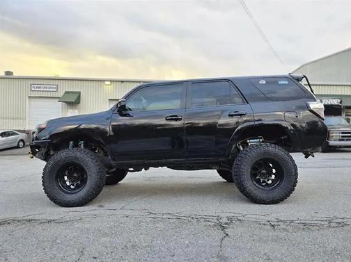 2020 Toyota 4Runner TRD Off Road