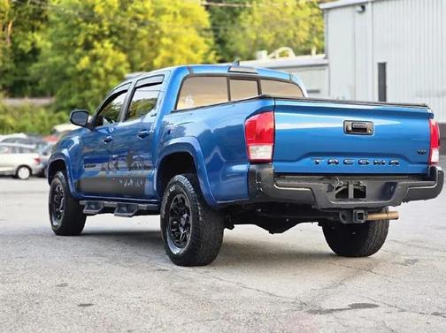 Blazing Blue Pearl 2017 Toyota Tacoma SR5