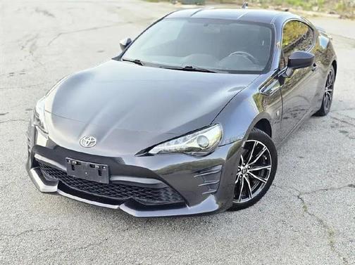 GREY 2017 Toyota 86 Base