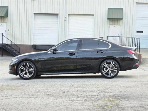 BLACK 2020 BMW 330 330i