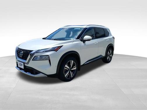 Pearl White Tricoat 2023 Nissan Rogue Platinum