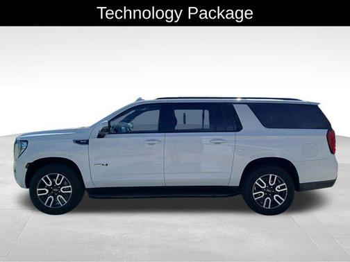 2021 GMC Yukon XL 4WD AT4