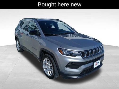 2024 Jeep Compass Latitude Lux